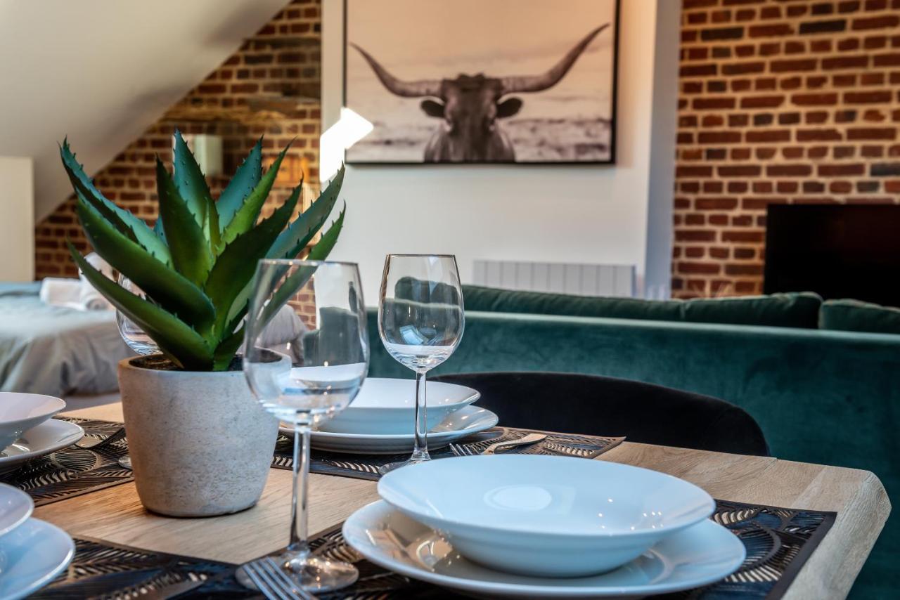 Downtown Loft - Centre Ville - Wifi - Netflix อาเมียงส์ ภายนอก รูปภาพ